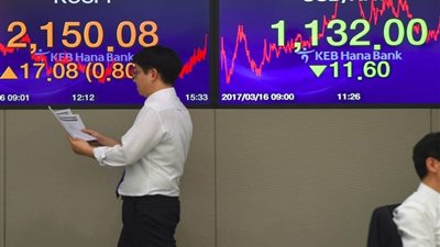 الأسهم الكورية تتراجع بفعل جني الأرباح رغم مكاسب أسبوعية قوية