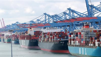 الصادرات الكورية ترتفع 4.3% في يونيو مدفوعة بزيادة الطلب العالمي على أشباه الموصلات والسيارات