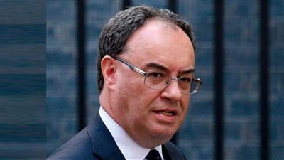 محافظ بنك إنجلترا: الغموض العالمي يهدد النمو ويُربك قرارات الاستثمار في بريطانيا