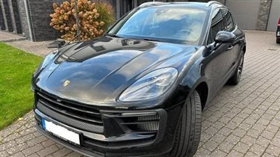 جاب لمراته هدية عربية بورش سعرها 10 مليون.. الناس في الشارع واقفة مذهولة