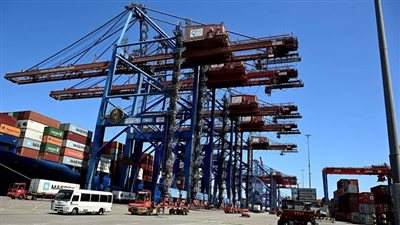 البنك الدولي صنفها بين الأقوى عالميا.. قصة نجاح محطة قناة السويس للحاويات بميناء شرق بورسعيد