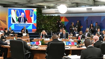 رئيس الوزراء: علينا تعزيز التعاون للتغلب على التحديات الراهنة وتحقيق تطلعات شعوبنا 