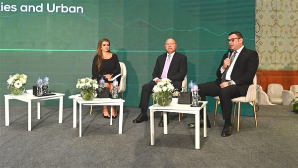 مشاركة وزير الإسكان