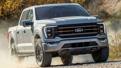 خلل يهدد سلامة المحرك.. فورد تسحب مئات الآلاف من سياراتها في أمريكا