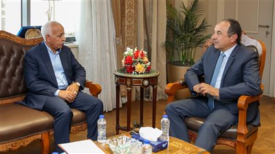 وزير قطاع الأعمال: حريصون على بيئة عمل عادلة وتدريب العاملين مفتاح التطوير الحقيقي