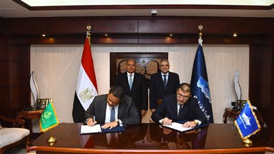 توقيع بروتوكول تعاون بين بنك مصر وهيئة قناة السويس في مشروعات التطوير العقاري
