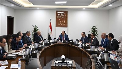 رئيس الوزراء يتابع آليات الاستغلال الأمثل لمبنى قصر القطن بمحافظة الإسكندرية 