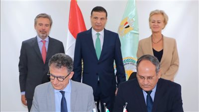 بروتوكول تعاون لتعزيز إنتاج المحاصيل بين مركز البحوث الزراعية والوكالة الإيطالية بالقاهرة