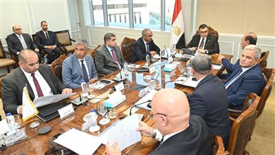 وزير الإسكان يتابع الموقف التنفيذي لمشروعات «حياة كريمة» لتطوير الريف المصري