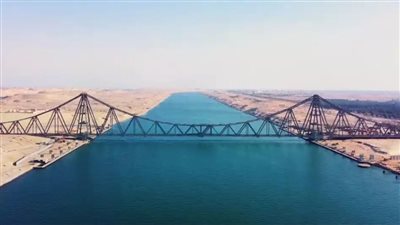 جسر الدوران الأفقي لقناة السويس.. إنجاز هندسي يعانق المستقبل