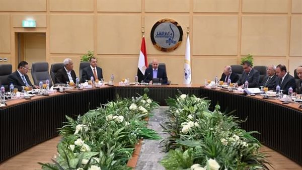 وزير الصناعة