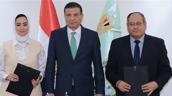 وزير الزراعة يشهد