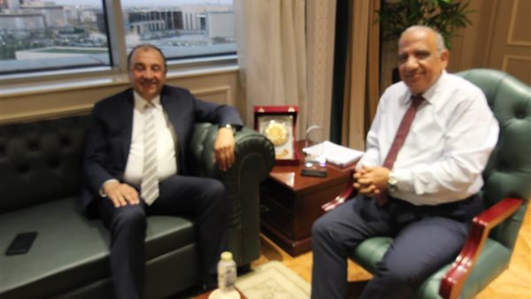 وزيرا الكهرباء وقطاع