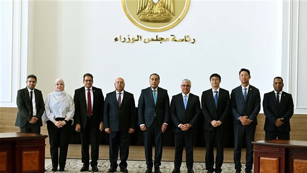 مدبولي يشهد توقيع