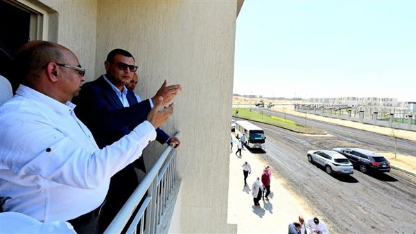 وزير الإسكان يتفقد