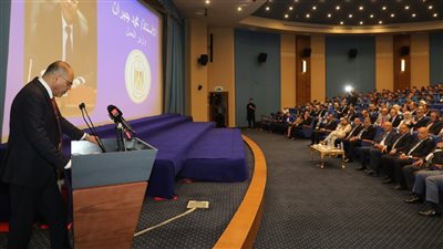 وزير العمل: مدارس السويدي نموذج رائد لإعداد الشباب لسوق العمل المحلي والدولي