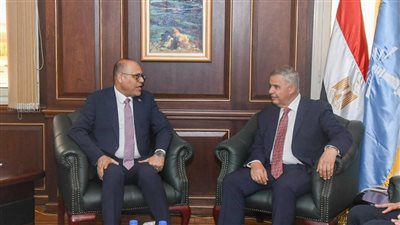 وزير العمل يبحث مع محافظ الإسكندرية تعزيز التعاون في قضايا التوظيف والتدريب المهني