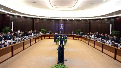 تعاقدات وزارية جديدة لدعم السياحة وسلامة الغذاء.. ومشروعات تقنية وصحية تتصدر المشهد