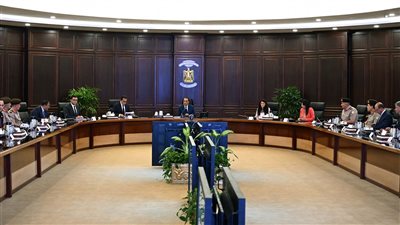 رئيس الوزراء يتابع الموقف التنفيذي لمشروعات المبادرة الرئاسية 