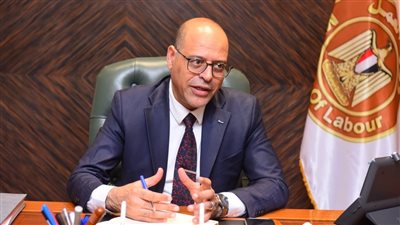 ضبط 276 عاملًا أجنبيًا بدون ترخيص في البحر الأحمر.. ووزير العمل: 