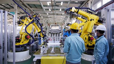 تراجع نشاط المصانع في آسيا بسبب الاضطراب التجاري العالمي وضعف الطلب