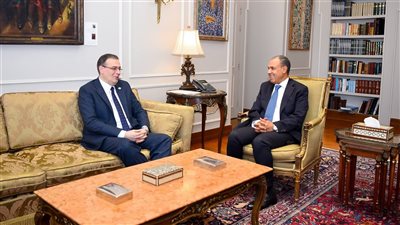 وزير الخارجية يبحث مع رئيس المركزي للتنظيم والإدارة تعزيز التعاون في مجالي التدريب والإصلاح الإداري 