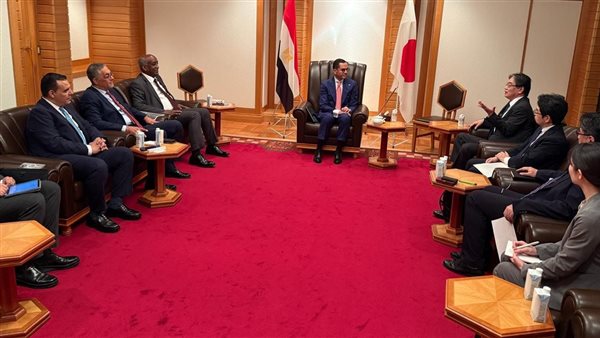 جانب من لقاءات وزير