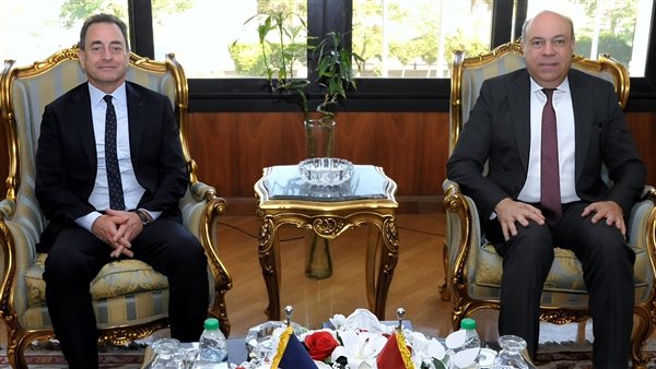 وزير الطيران المدني
