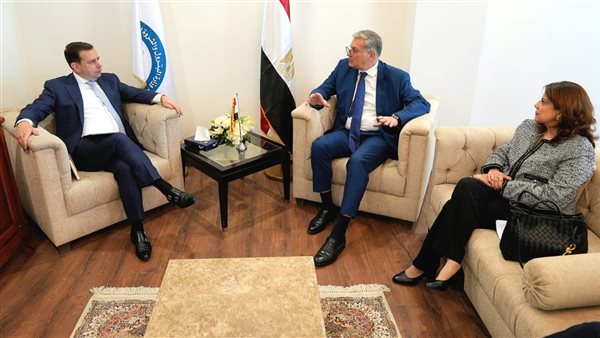 لقاء وزير البترول