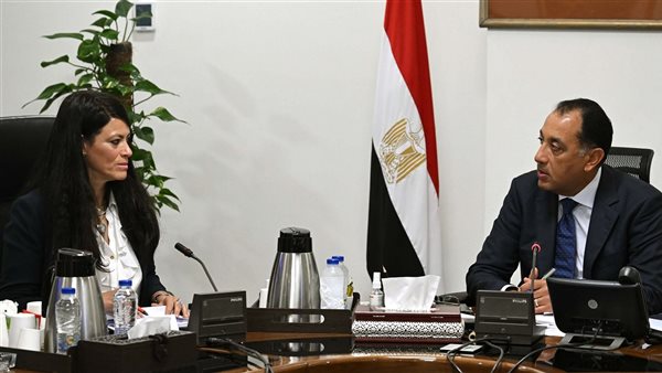 لقاء الدكتور مصطفى