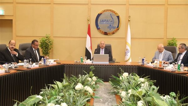 وزير الصناعة