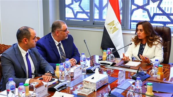 الدكتورة منال عوض