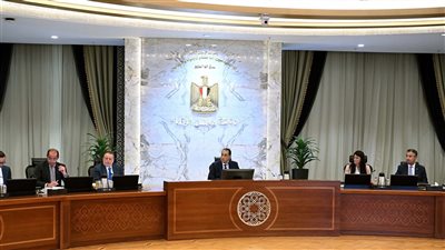 لاستعراض مبادرات التمويل وكبح التضخم.. رئيس الوزراء يترأس اجتماع المجموعة الوزارية الاقتصادية 
