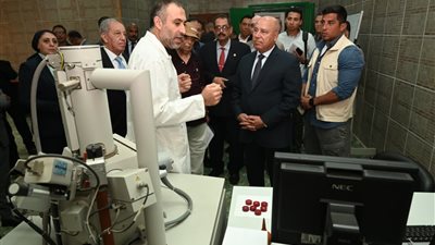 9.5 مليون قطعة سنويًا.. كامل الوزير يشيد بمصنع ملابس جاهزة يصدر إنتاجه بالكامل للأسواق العالمية