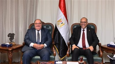 جبران يؤكد قنصل مصر في الرياض جاهزية مصر لتأهيل العمالة الماهرة لسوق العمل السعودي