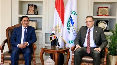 حاتم نبيل: تعزيز تبادل الخبرات العربية في مجال الإصلاح الإداري أولوية استراتيجية