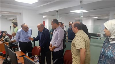 زيارة ميدانية لوزير الكهرباء لمتابعة مشروع تغذية محطة جزيرة الدهب عبر نهر النيل
