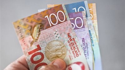 الدولار النيوزيلندي عند أدنى مستوى في 4 أشهر مع تصاعد رهانات خفض الفائدة
