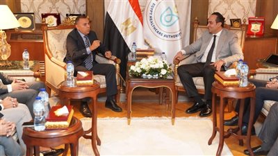 رئيس هيئة الرعاية الصحية يبحث مع 