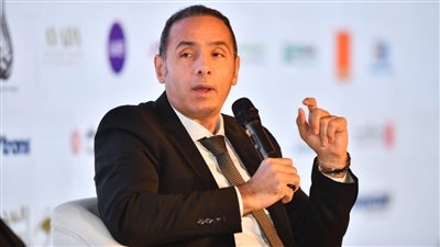 إسلام عزام.. مسيرة أكاديمية ورقابية تقوده لرئاسة البورصة المصرية