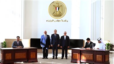باستثمارات 220 مليون دولار.. مدبولي يشهد توقيع أكبر مشروع لتصنيع الألواح الشمسية باقتصادية قناة السويس
