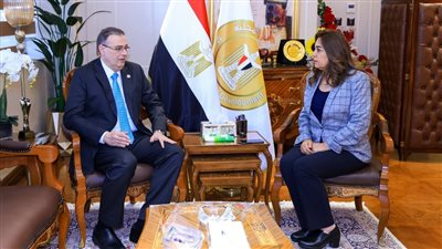 منال عوض: تعزيز التعاون مع الجهاز المركزي للتنظيم والإدارة لرفع كفاءة الهياكل المؤسسية