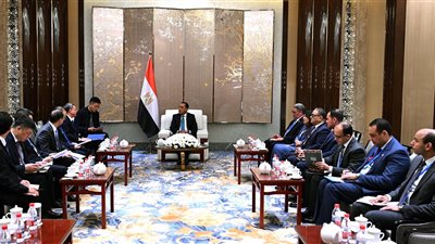 الصين تعلن استثمار مليار دولار في مصر خلال 5 سنوات لتعزيز الشراكة في الطاقة والتحلية