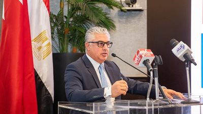 وليد جمال الدين: 311 مشروعًا جديدًا باستثمارات 10.2 مليار دولار في المنطقة الاقتصادية