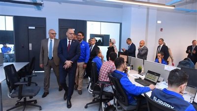 وزير العمل: السيسي وجه بضرورة تشجيع الاستثمار وتوفير فرص عمل لائقة للشباب