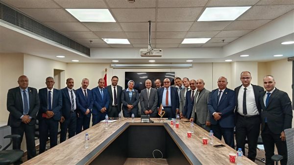 سولاف درويش تناقش