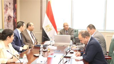 وزير الكهرباء: الاعتماد على الطاقات المتجددة يستلزم التوسع في استخدام بطاريات التخزين لتأمين الشبكة القومية 