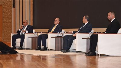 الرقابة الإدارية والمالية والبورصة يناقشون سبل تنمية الاقتصاد المصري عبر أسواق المال 