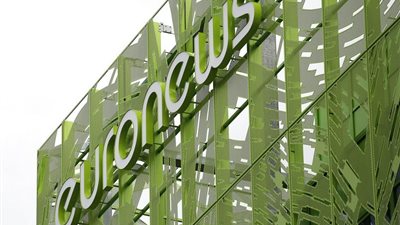 يورونيوز: نقص الطيارين يربك شركات الطيران الأوروبية رغم كونهم من الأعلى أجرًا