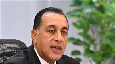 رئيس الوزراء: رفع أو خفض أسعار الوقود بعد عام